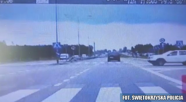 Włączając się do ruchu, upewnij się dwa razy – film