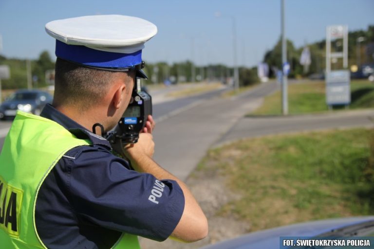 Przejeżdżał obok szkoły blisko 120 km/h