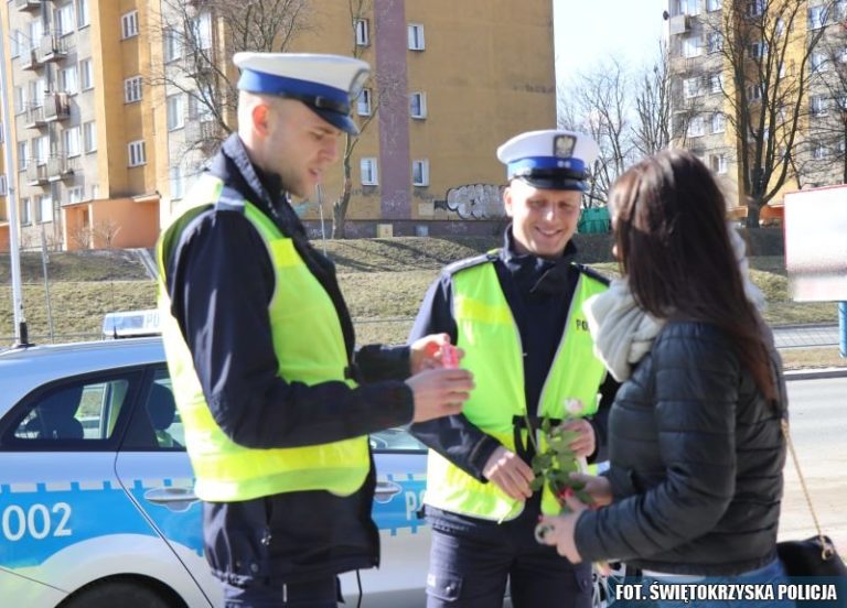 Dzień Kobiet z policjantami