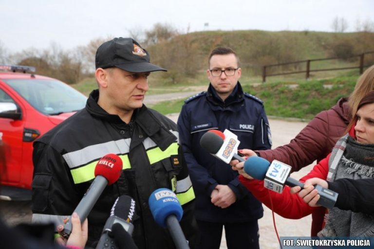 Wspólna „walka” służb z wypalaniem traw