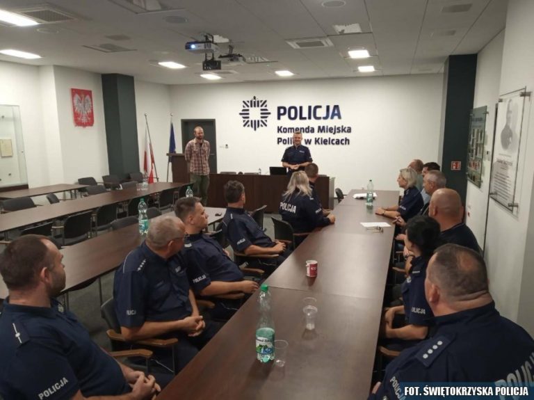 Szkolenie  policjantów pełniących służbę w Pomieszczeniach dla Osób Zatrzymanych