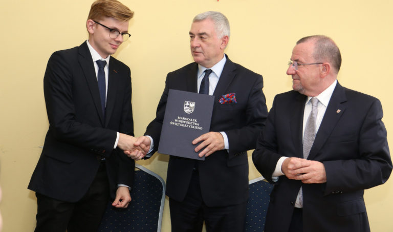 Umowy z przyszłymi lekarzami podpisane