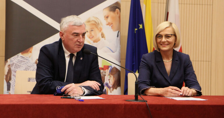 10 mln zł z Unii Europejskiej na edukację młodzieży i dorosłych oraz walkę z uzależnieniami w woj. świętokrzyskim