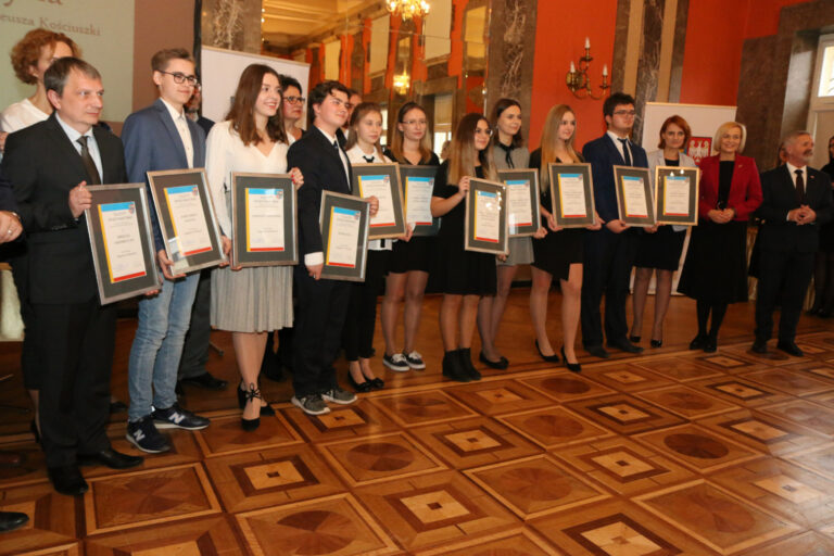 Nagroda “Talenty Świętokrzyskie” – nabór wniosków do 31 sierpnia 2020 roku