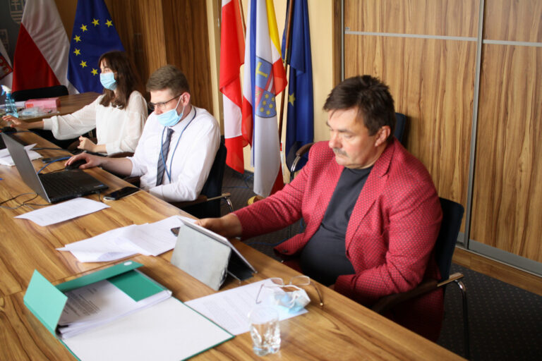 O poprawie bezpieczeństwa i projektach informatycznych na Komisji Samorządu Terytorialnego