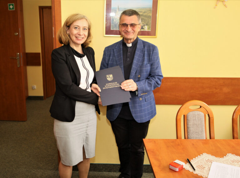 Zapobiegają uzależnieniom i patologiom społecznym