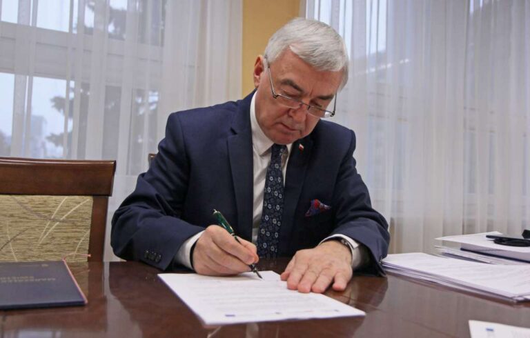 Więcej pieniędzy na covidowe pożyczki dla firm