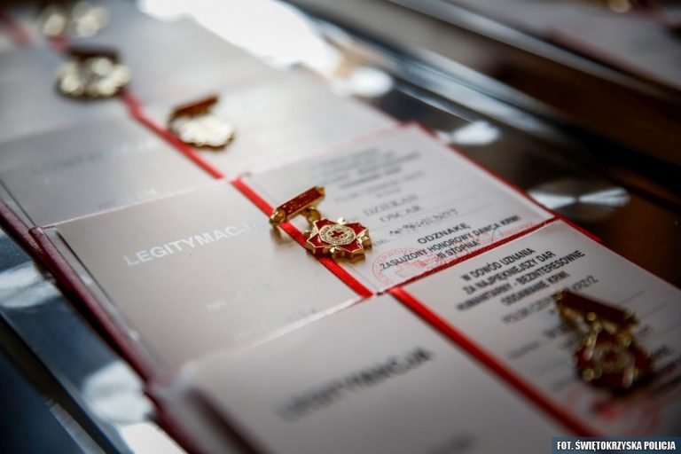 Odznaczenia i podziękowania dla świętokrzyskich policjantów