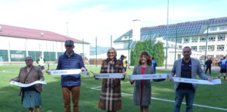 W Zagnańsku otwarto nowoczesne boisko. Mecz inauguracyjny rozegrali mistrzowie województwa!