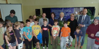 W Szkole w Samsonowie do nauki wykorzystują nowoczesne technologie cyfrowe i sprzęt komputerowy najwyższej klasy. Podsumowano duży projekt!