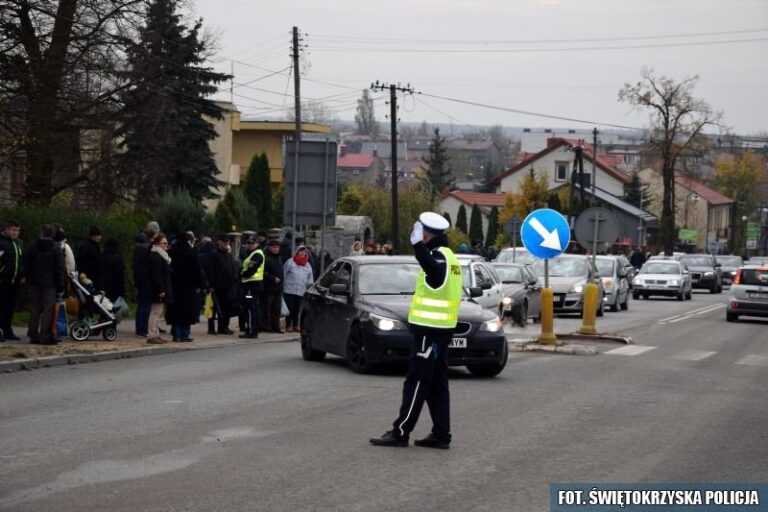 Bezpiecznie podczas działań „Wszystkich Świętych”
