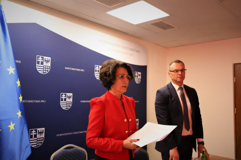 Rozmawiali o rozwoju usług społecznych i deinstytucjonalizacji w regionie