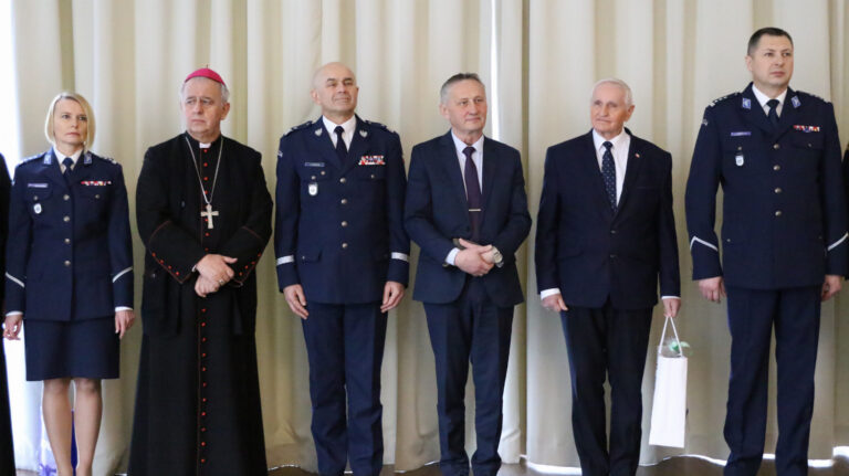 Świąteczne życzenia dla policjantów