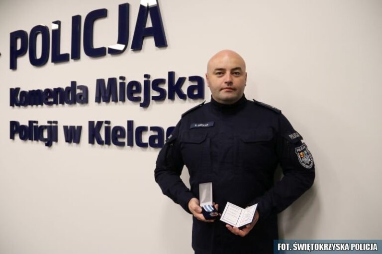 Kielecki policjant wyróżniony przez Ministra Zdrowia