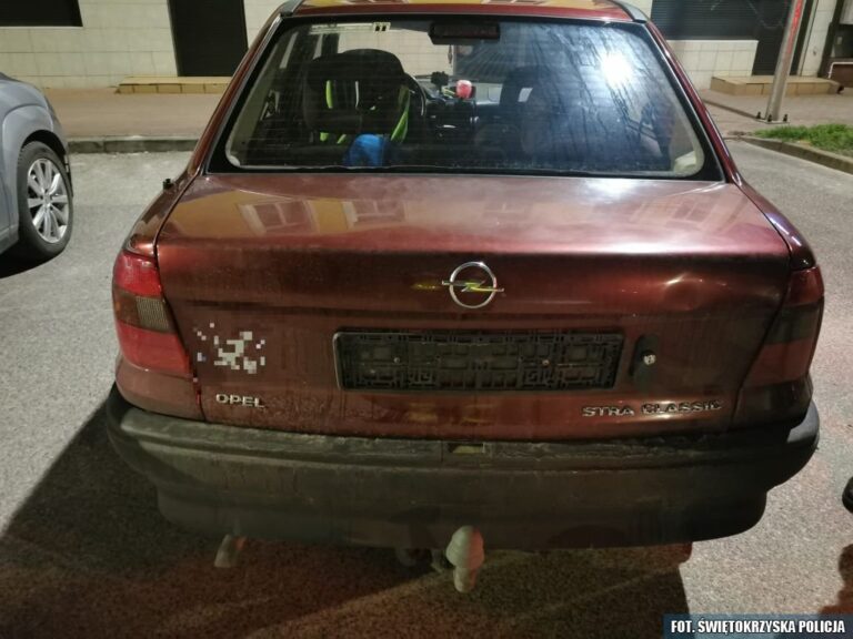 Odpowiedzą za używanie tablic rejestracyjnych z innego pojazdu