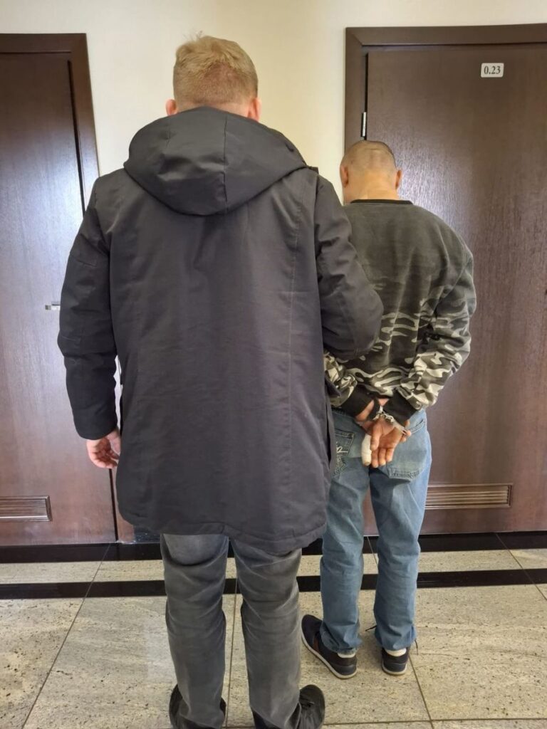 Działając w warunkach recydywy, spowodował ciężki uszczerbek na zdrowiu