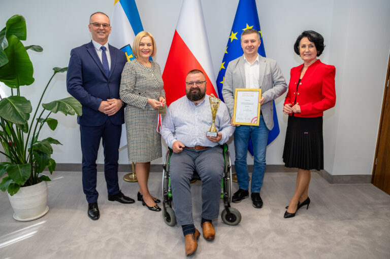 Piotr Pawlik Mistrzem Polski na rok 2025 w Halowych Mistrzostwach Polski Osób z Niepełnosprawnościami