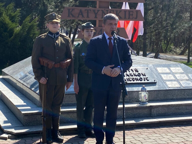 Obchody Dnia Pamięci Ofiar Zbrodni Katyńskiej w Starachowicach