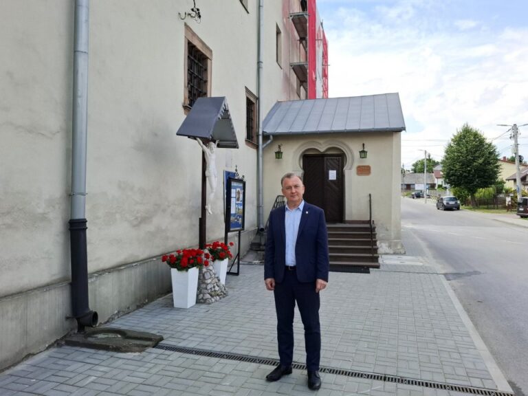 Trwają prace konserwatorskie zabytkowego klasztoru Sióstr Bernardynek w Chęcinach