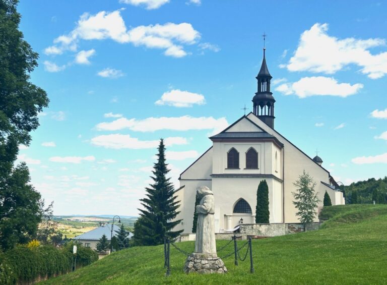 Cykl fotografii ˝Nasza urokliwa Mała Ojczyzna˝ – Kościół parafialny pw. św. Bartłomieja Apostoła w Chęcinach