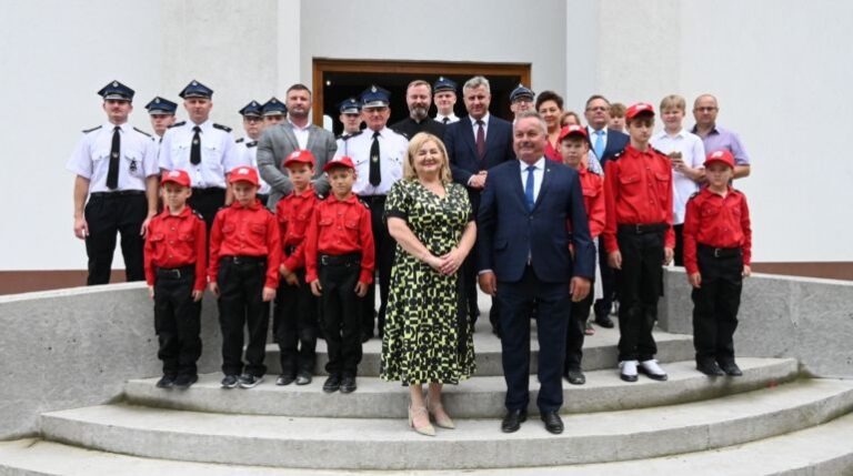XXXV Dożynki Parafialne w Mójczy – święto plonów pełne radości i tradycji