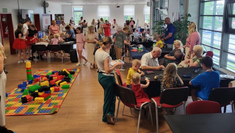 Edukacyjno-zawodowe warsztaty w Morawicy – z myślą o przyszłości regionu