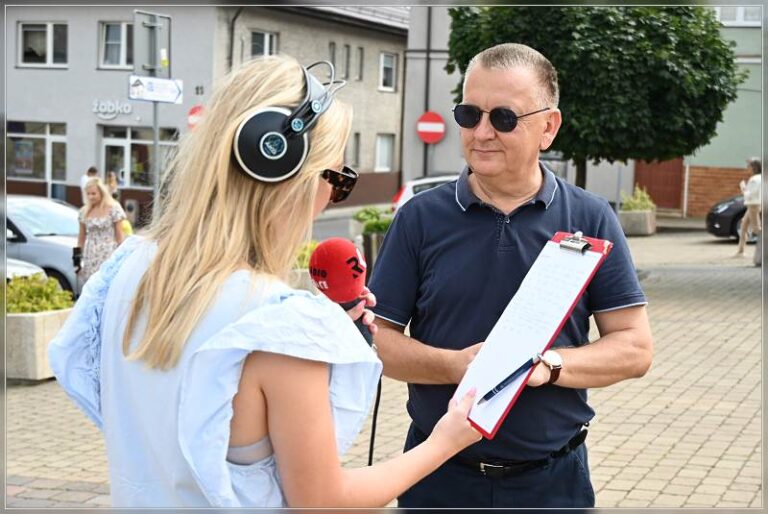 Chęciny mają swój hejnał! Po raz pierwszy w samo południe zabrzmiał z ratuszowej wieży