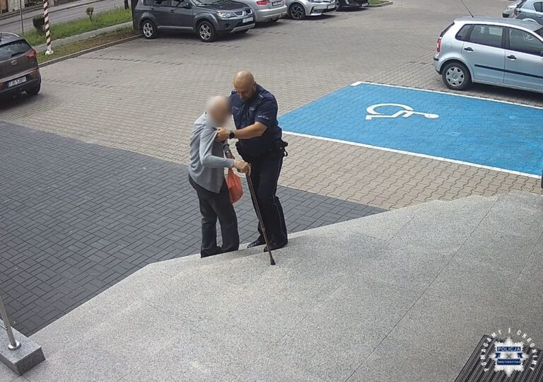 Szybka reakcja dyżurnych z Jędrzejowa uratowała mężczyznę