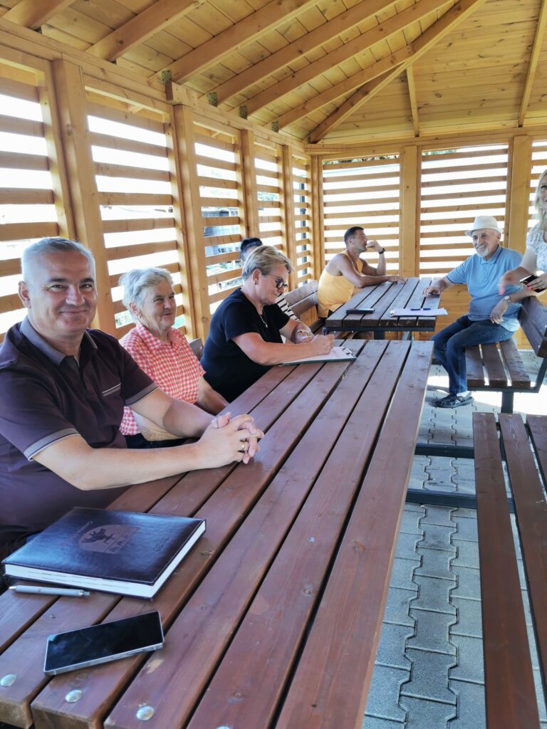 Oddolna inicjatywa mieszkańców w Przełomie. Na boisku staną nowe bramki