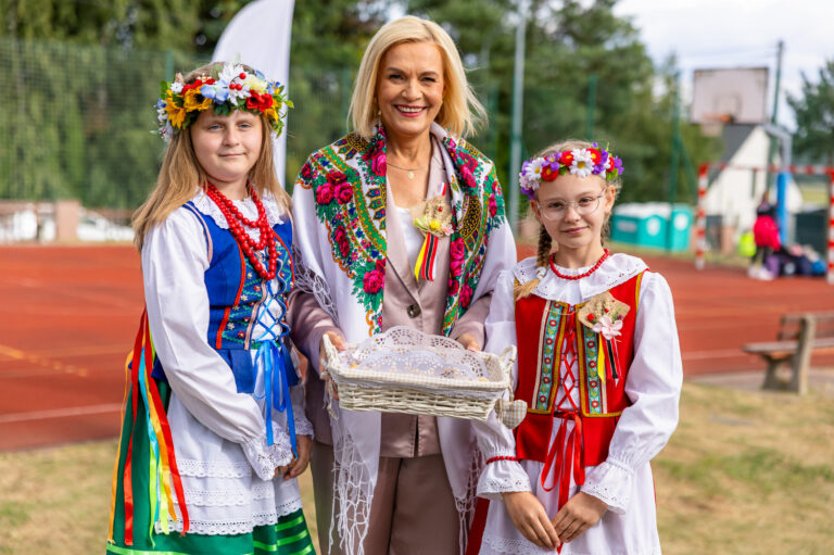 Wspaniałe Dożynki Gminy Nowiny