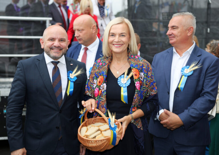 Dożynki Powiatu Kieleckiego i Miasta i Gminy Piekoszów