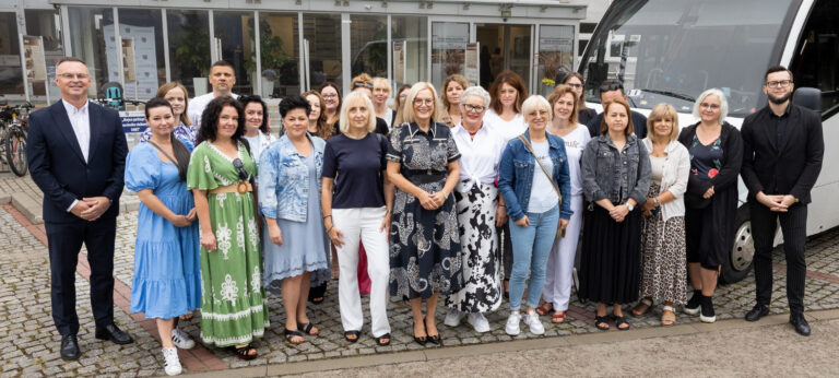 Trzydniowa wizyta studyjna rozpoczęta – marszałek Renata Janik pożegnała uczestników