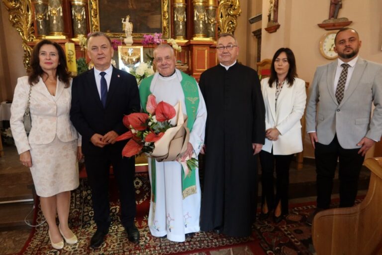 Po 48 latach kapłaństwa ksiądz Jerzy Garecki przeszedł na zasłużoną emeryturę