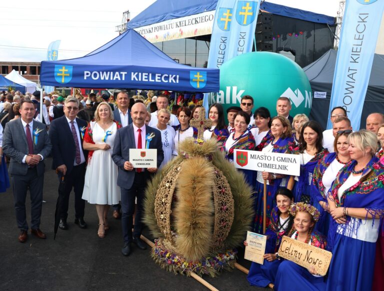 Wieniec z gminy Chmielnik najpiękniejszy na dożynkach powiatowych