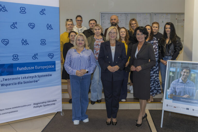 Koordynatorzy projektu wsparcia seniorów ruszają do Sandomierza