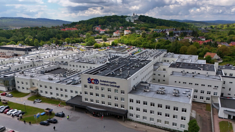 Nowa era w świętokrzyskiej hematologii: ŚCO leczy pacjentów przy pomocy CAR-T