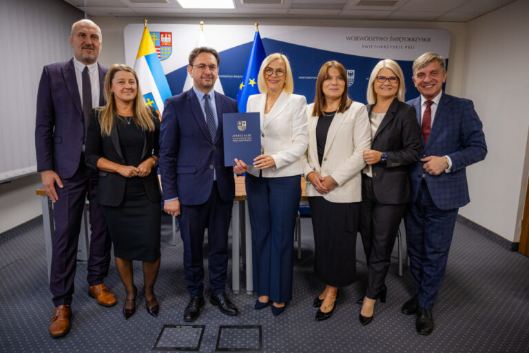 ˝IN PLUS 2 – wiedza i możliwości do kwadratu˝ – ponad 320 uczniów Szkoły Podstawowej w Bilczy skorzysta z innowacyjnych zajęć