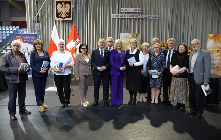 Edukacja i pasja bez granic wieku – inauguracje roku akademickiego w Chęcinach i Morawicy 
