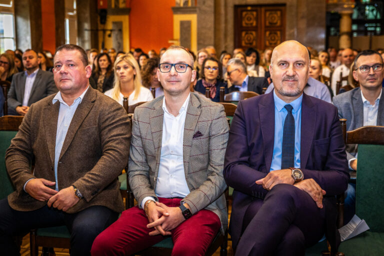 MIĘDZYNARODOWA KONFERENCJA  PT. ”INNOWACJE I NAJLEPSZE PRAKTYKI W GOSPODARCE ODPADAMI”