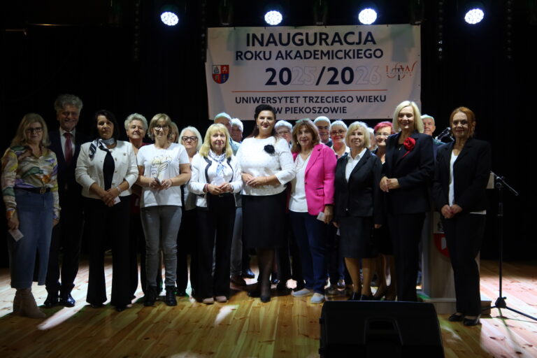 Uniwersytet Trzeciego Wieku w Piekoszowie rozpoczął nowy rok akademicki [WIDEO]
