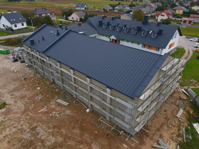 Sala sportowa w Brzechowie rośnie w oczach!