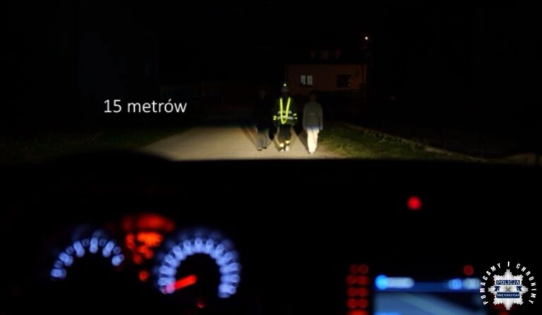 Lepiej widoczny, to zdecydowanie bezpieczniejszy pieszy