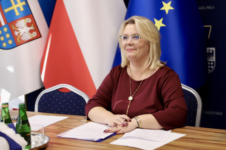 Z obrad Komisji Samorządu Terytorialnego Sejmiku Województwa Świętokrzyskiego