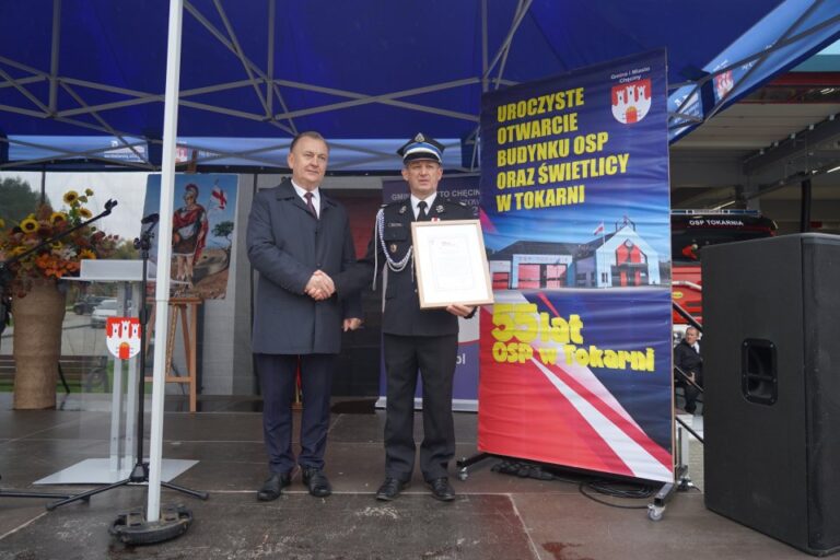 Wielkie święto w Tokarni. Otwarto nowoczesną remizę wraz ze świetlicą i uczczono 55-lecie OSP Tokarnia