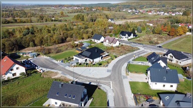 Dobiegł końca II etap budowy dróg na osiedlu Skiby –  inwestycja poprawi komfort i bezpieczeństwo mieszkańców