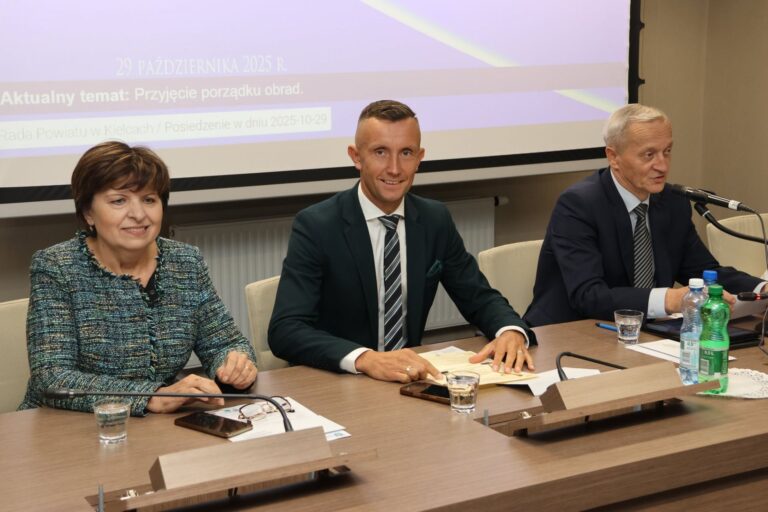 Odbyła się XXI Sesja Rady Powiatu w Kielcach