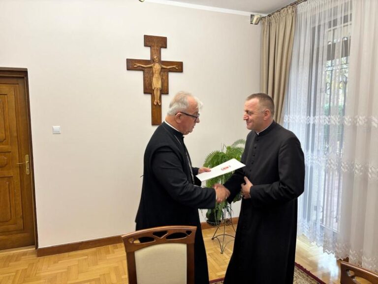 Nowy proboszcz parafii w Piekoszowie