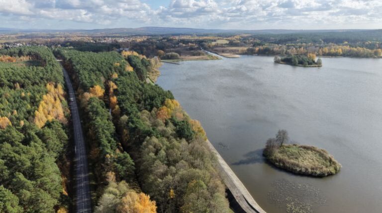 Nowa ścieżka rowerowa połączy Borków z Daleszycami. Gmina pozyskała środki na inwestycję.