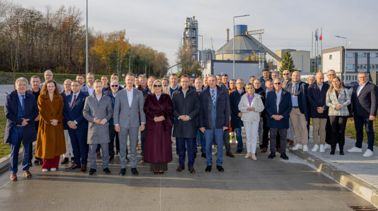Cementownia Małogoszcz świętuje! Holcim Polska uroczyście podsumowuje kluczowe projekty infrastrukturalne