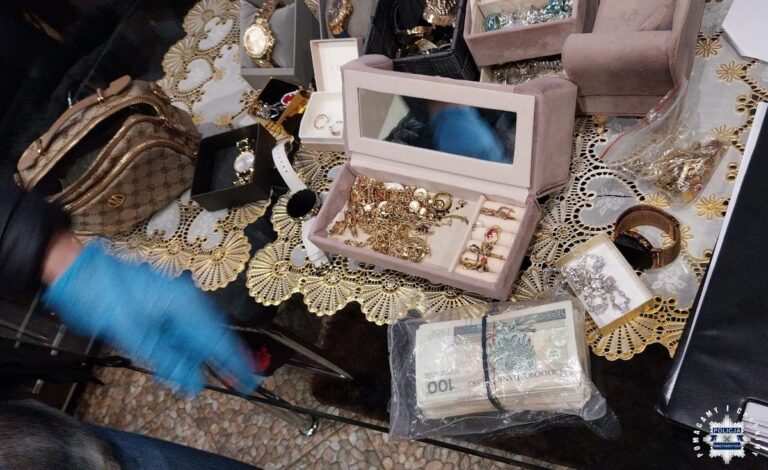 Sprawcy kradzieży z włamaniem zostali zatrzymani